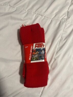 Multi-Sport Men's Athletic Crew Socks — Red